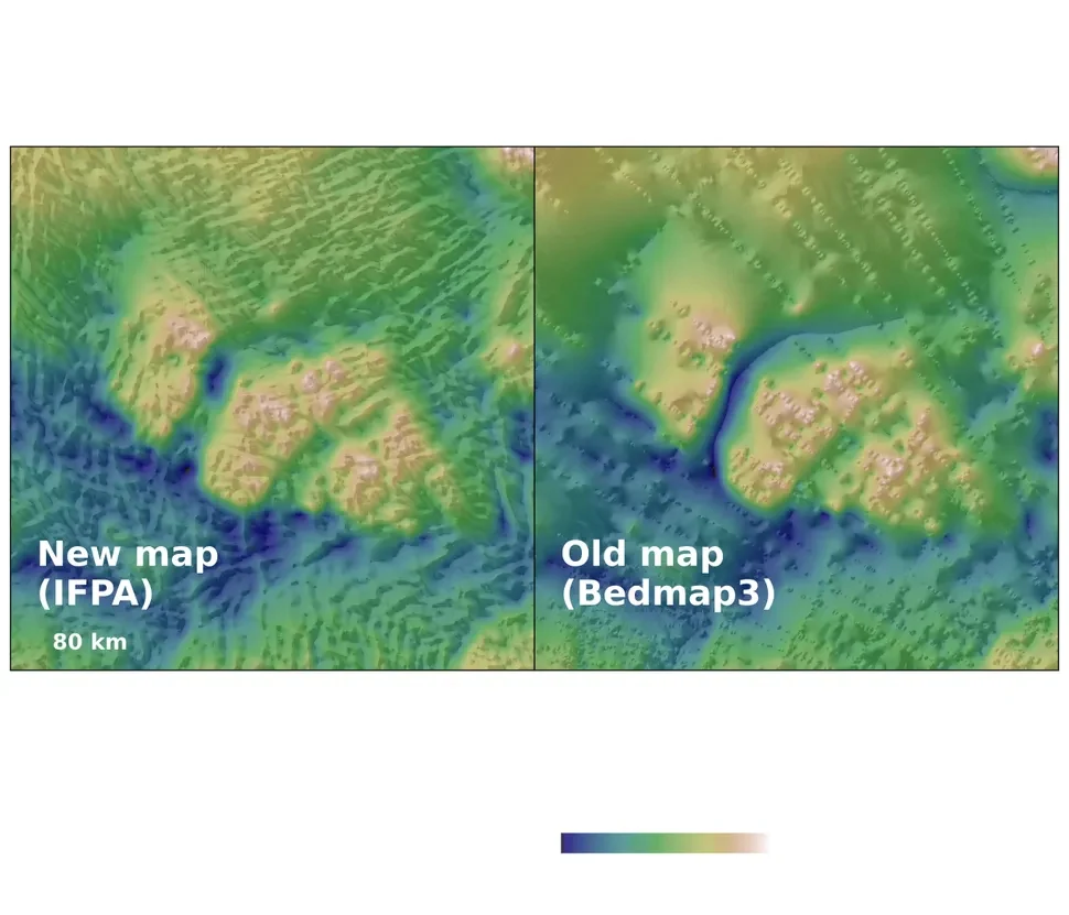 Porównanie dwóch map topograficznych ukazujących te same obszary w różnych odwzorowaniach, po lewej stronie mapa IFPA, po prawej Bedmap3, z uwidocznionymi różnicami w ukształtowaniu terenu za pomocą kolorowych oznaczeń wysokości.