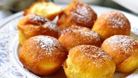 Pączki z serka waniliowego to lekka propozycja deseru na tłusty czwartek