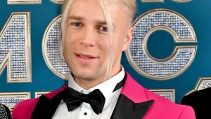 Skolim ma dziś imponujący majątek. Otwarcie mówi o ogromnych kwotach