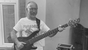 Marian Wiśniowski był basistą grupy KonSpeara