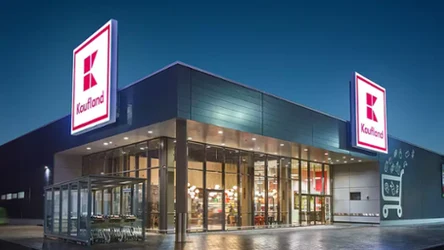 Sprzęt do kuchni w promocji. Frytkownica i garnki przyciągają uwagę