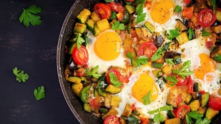 To śniadanie syci nawet 4 godziny. Koniec spadków energii i podjadania przed obiadem