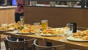 Bez limitu, bez liczenia kawałków. Ten pizzowy hit znowu działa