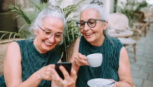 Przyjaźń trwa lata, a zdjęć brak? To ważny sygnał