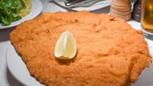 Największy schabowy gigant w Trójmieście. Lepiej nie liczyć kalorii