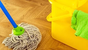 Oprócz podłogi także mop wymaga częstego mycia.