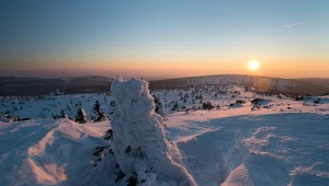 Radni Szklarskiej Poręby podjęli końcem ub.r. uchwałę ws. wprowadzenia na terenie całego miasta zakazu używania wyrobów pirotechnicznych