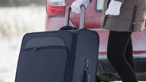 Najlepszy rodzaj walizki na zimowy wyjazd. Zawsze zabieram ją na ferie, również na narty