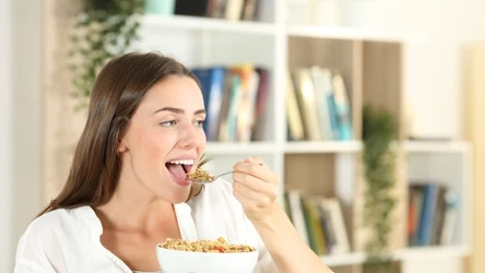 Dodaj do skyru podczas śniadania, metabolizm ruszy z kopyta 