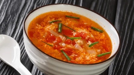 Tajwański rosół pomidorowy