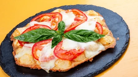 Przepis na wytrawne gofry pokocha cała rodzina. Są idealne na kolację i śniadanie 