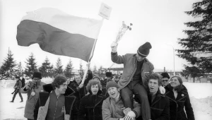 Skoczkowie łamali nogi i żebra. Na obiekcie był styropian zamiast śniegu