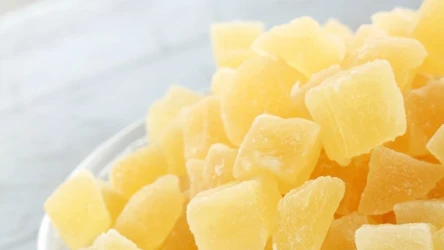 Te suszone owoce powinni włączyć do jadłospisu seniorzy. 