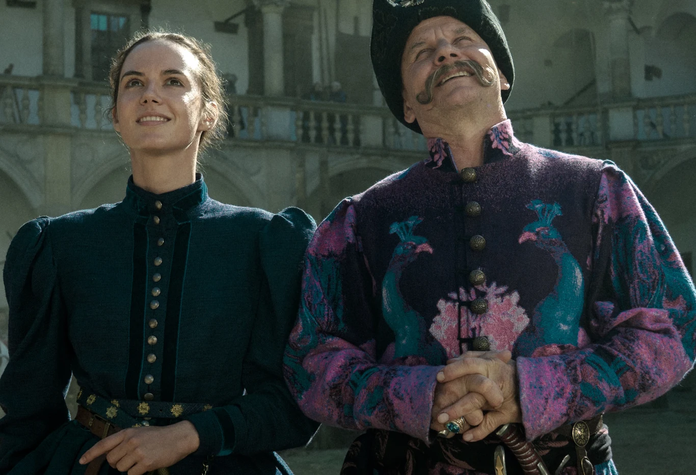 "1670": Martyna Byczkowska i Bartłomiej Topa w trzecim sezonie przebojowej komedii "1670": Martyna Byczkowska i Bartłomiej Topa w trzecim sezonie przebojowej komedii