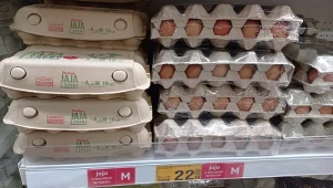  Do grona sieci, które z jaj trójek zrezygnowały, dołączyła Stokrotka