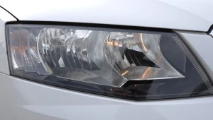 Wymiana halogenów na LED w reflektorach - czy jest legalna?