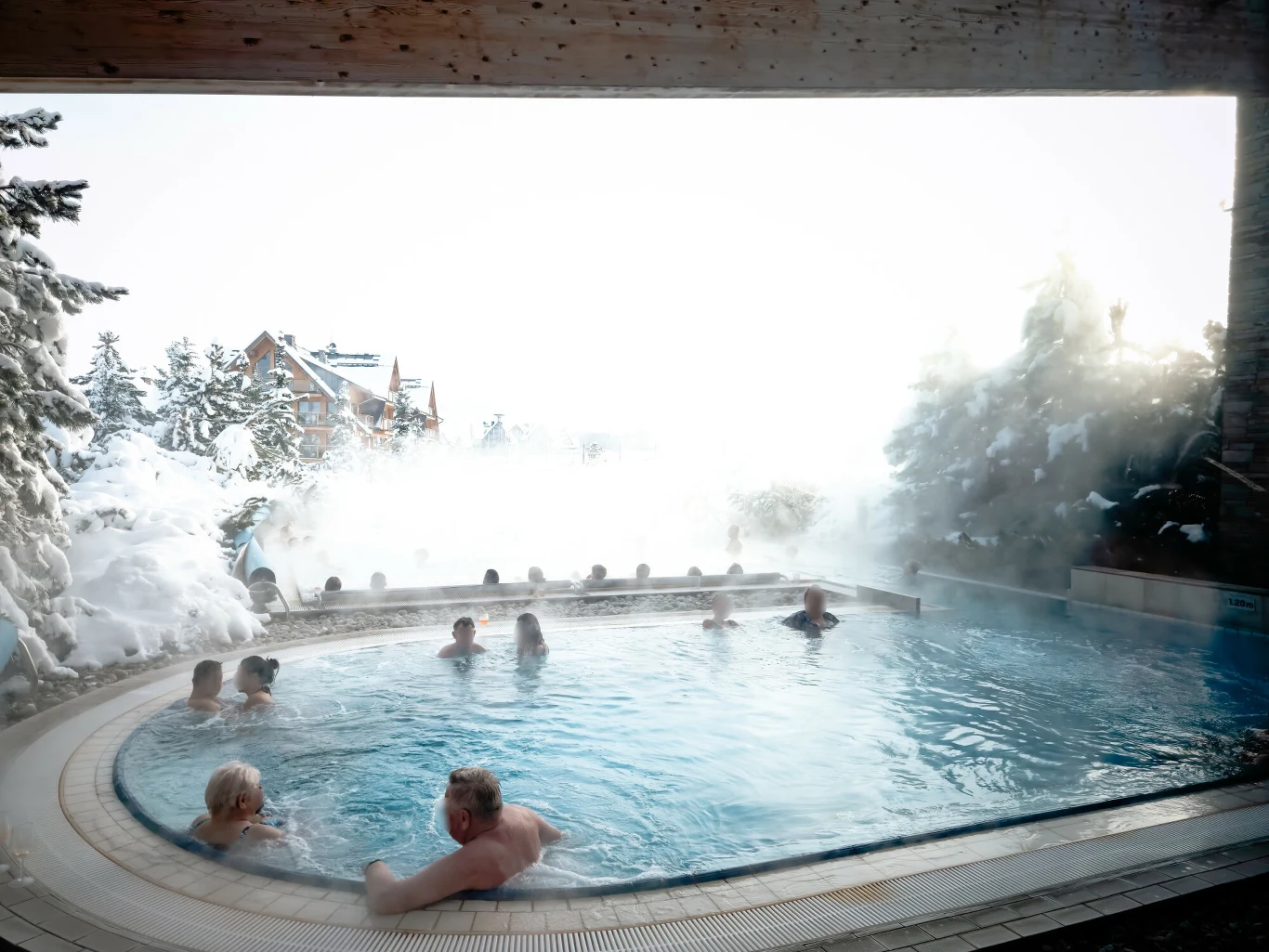 Białka Tatrzańska słynie również ze wspaniałych term. Białka Tatrzańska słynie również ze wspaniałych term.