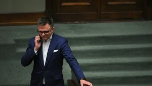 "Opamiętajcie się. Wystarczy". Hołownia ma dość. W Polsce 2050 chaos