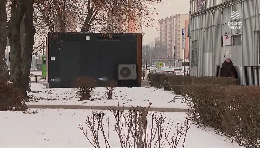 "Wydarzenia": Współczesny wóz Drzymały czy "patokiosk"? Ta piekarnia ma tablice rejestracyjne