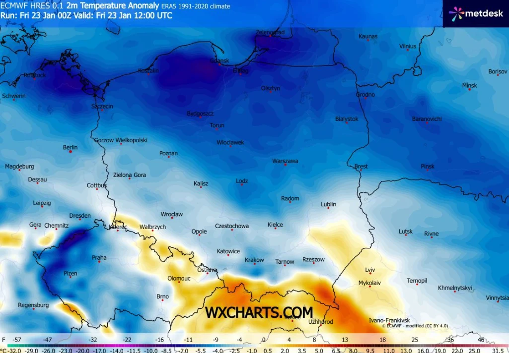Mapa Polski pokazująca anomalię temperatury przy powierzchni ziemi na tle średnich wartości z lat 1991-2020. Różne kolory ilustrują odchylenia temperatury; na południu kraju widoczne wyższe od normy wartości, a na północy i w centrum niższe.
