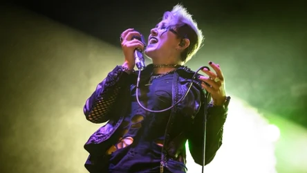 Larissa Vale, wokalistka Black Satellite