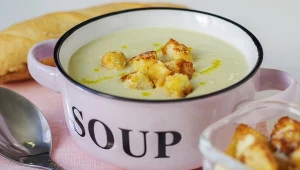 Zupa krem z selera przyjemnie rozgrzeje w chłodne dni