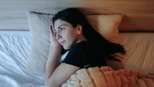 Cierpisz na bezsenność? Eksperci podpowiadają, jak można poprawić jakość snu