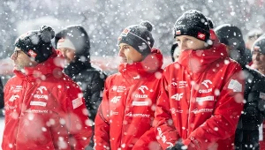 Maciej Kot (w środku) i Paweł Wąsek (pierwszy od prawej). Najbardziej z lewej Daniel Krokosz