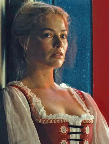 Margot Robbie w scenie z filmu "Wichrowe wzgórza"