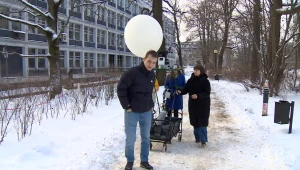 Polscy studenci badają powietrze z wykorzystaniem specjalnego balonu