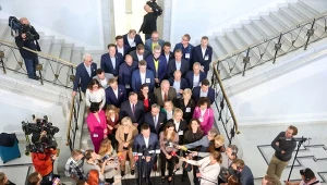 Tajemnicza "13" Szymona Hołowni. Znamy nazwiska