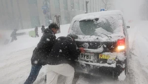 Śnieżyce w Sapporo są największe od lat. Grubość pokrywy śnieżnej przekroczyła metr, a w innych regionach leży go znacznie więcej