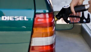 Ceny paliw w Polsce utrzymują się na dość stabilnym poziomie, ale nadchodzące dni mogą przynieść zauważalne podwyżki dla właścicieli aut z silnikami Diesla