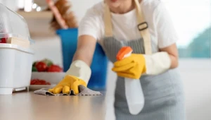 Zmieszaj 3 składniki z kuchennej szafki. Usuniesz nawet najtrudniejszy brud