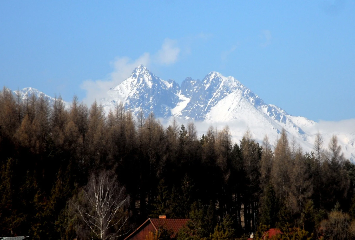 Widoki na tatrzańskie szczyty dodają wyjątkowości pobytowi na termach Vrbov Widoki na tatrzańskie szczyty dodają wyjątkowości pobytowi na termach Vrbov