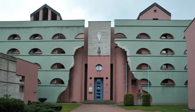 To jeden z najbardziej charakterystycznych obiektów Krakowa. Mieści się tu Seminarium Prowincji Zmartwychwstańców w Krakowie