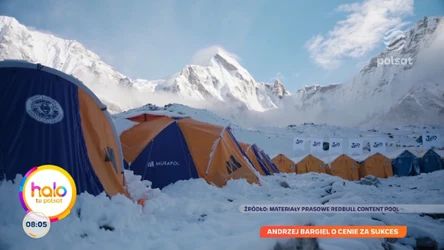 Wielki wyczyn Polaka. Andrzej Bargiel zjechał na nartach z Mount Everestu