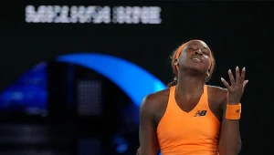 Gauff wpadła w furię po zejściu z kortu. Teraz się tłumaczy