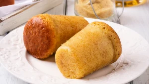 Od bezzębnego króla do neapolitańskiego emblematu. Babà al rum i jej "leszczyński" rodowód