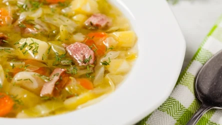 Zupa parzybroda zaskakuje nazwą i zachwyca smakiem. W sam raz na chłodniejsze dni