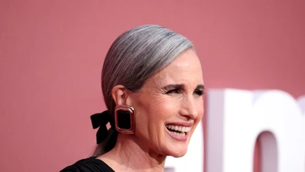 Jak modnie nosić akcesoria do włosów?