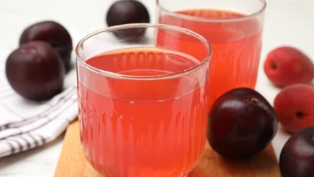 Sok z tych owoców chroni przed osteoporozą i miażdżycą, reguluje pracę jelit.