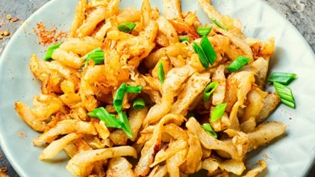 Zaliczany jest do żywności superfoods ze względu na liczne właściwości zdrowotne. Można go przyrządzać na różne sposoby.