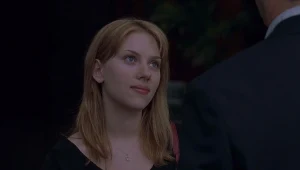 Scarlett Johansson w filmie "Między słowami" (2003)