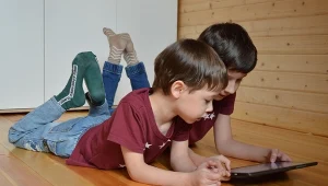 Jak chronić dzieci w świecie nowych technologii? Ekspertka radzi