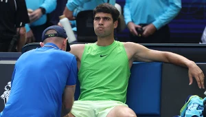 Carlos Alcaraz zmagał się z problemami zdrwotnymi podczas półfinału Australian Open 2026