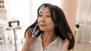 Azjatki myją tym włosy. Siwieją znacznie później niż Europejki