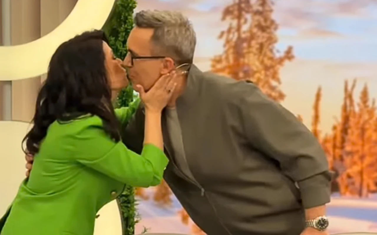 Czułe gesty, życzenia i słodkości. Maciej Kurzajewski nie spodziewał się takiej niespodzianki