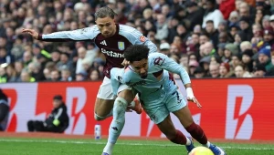 Czerwona kartka, a chwilę później "złoty gol". Sceny w meczu z udziałem Casha