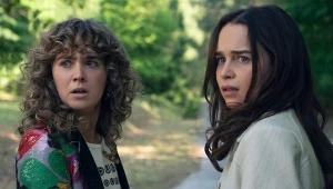"Ponies": Haley Lu Richardson, Emilia Clarke